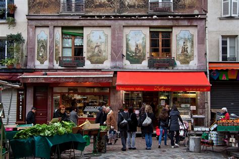  Le Mystère de la Rue Mouffetard - Une énigme policière fascinante dans un Paris Belle Époque !