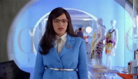 Ugly Betty : la transformation improbable d’une jeune fille timide en reine de la mode !